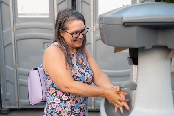 Best Affordable portable toilet rental  in Syracuse, KS